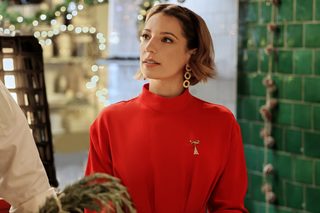 Take Me Back for Christmas still 5