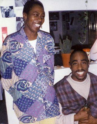 Tupac: Resurrection still 6