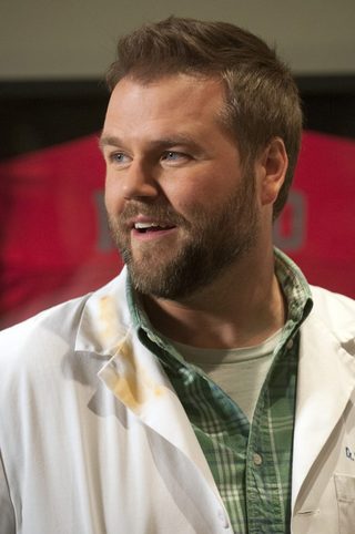 Tyler Labine, photo 1 of 3