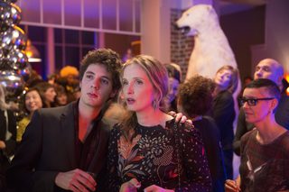 Lolo still 4