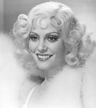 Victor Victoria still 2