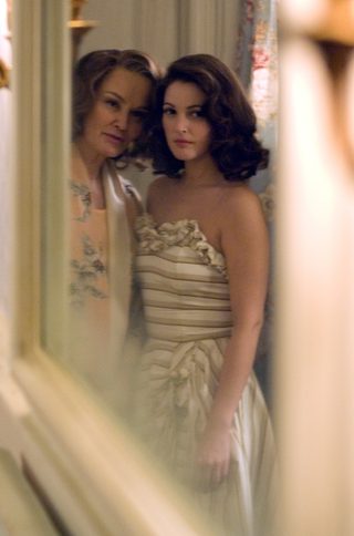 Grey Gardens still 8
