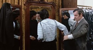 The Gang That Couldn't Shoot Straight still 5