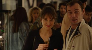 Gloria Mundi still 5