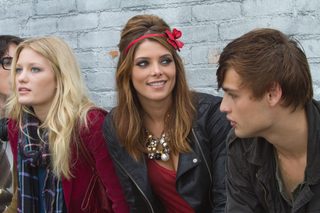LOL still 4