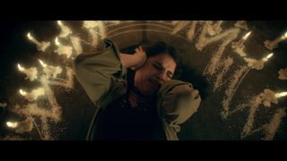 Luciferina still 5