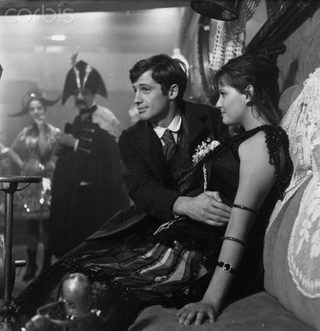 The Lovemakers still 4