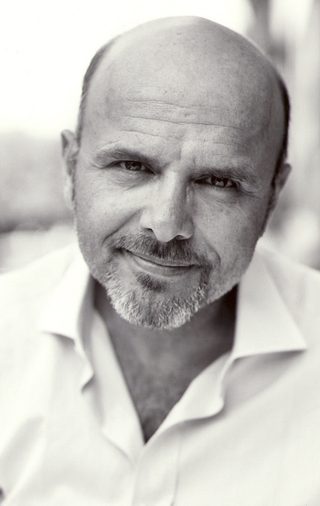 Joe Pantoliano, photo 2 of 3