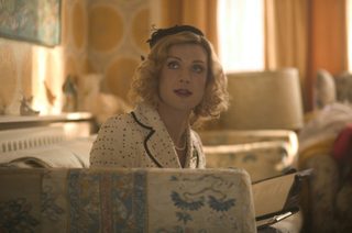 Breakfast on Pluto still 2