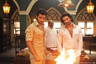 Gunday still 6