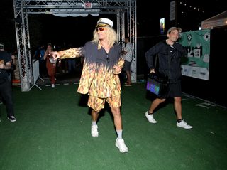 The Beach Bum still 8