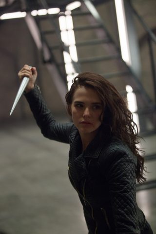 Vampire Academy still 4