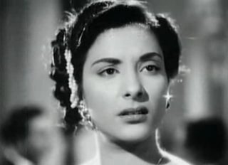 Awaara still 8