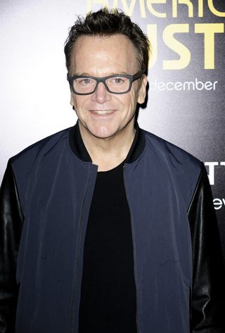 Tom Arnold, photo 2 of 3