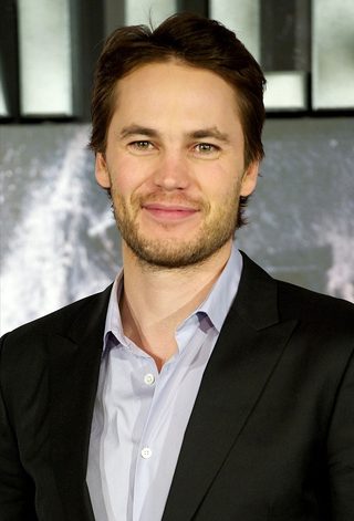 Taylor Kitsch, photo 1 of 3