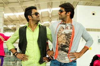 Vasuvum Saravananum Onna Padichavanga still 4