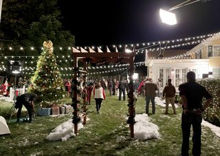 The Holiday Fix Up still 8