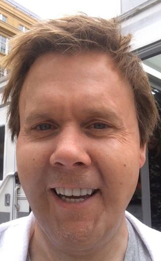 Kevin Bacon, photo 2 of 3