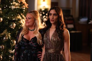 Holiday in the Vineyards still 6