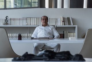 Loro 1 still 5