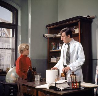 Willy Wonka & the Chocolate Factory still 4