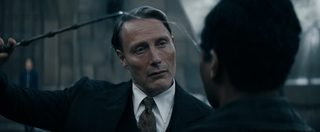 Fantastic Beasts: The Secrets of Dumbledore still 2