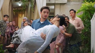 Pantaskah Aku Berhijab still 5