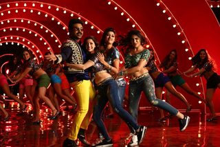 Kanchana 3 still 1