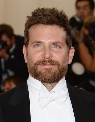 Bradley Cooper, photo 2 of 3