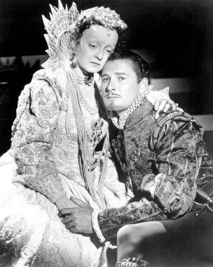 The Private Lives of Elizabeth and Essex still 7
