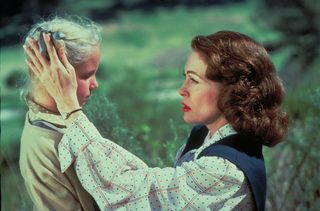 Mommie Dearest still 4