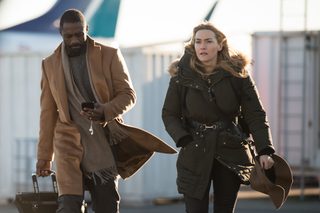 The Mountain Between Us still 6