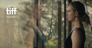 Lo invisible still 1