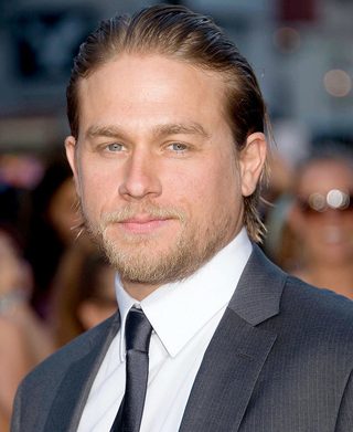 Charlie Hunnam, photo 2 of 3