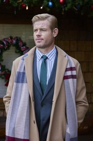 Nantucket Noel still 3