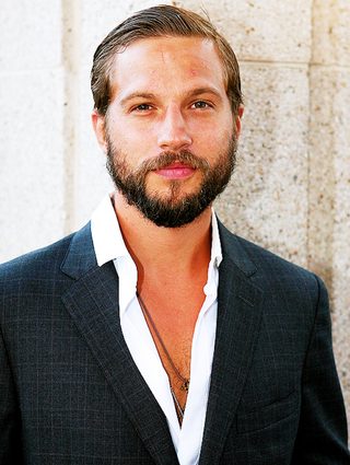 Logan Marshall-Green, photo 2 of 3