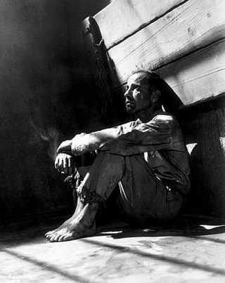 The Treasure of the Sierra Madre still 8