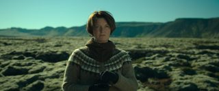 Woman at War still 8