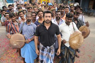 Thaanaa Serndha Koottam still 8