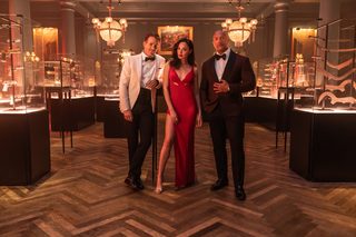 Red Notice still 5