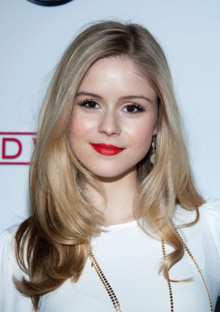 Erin Moriarty, photo 3 of 3