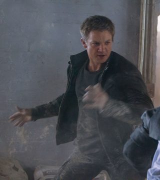 The Bourne Legacy still 7