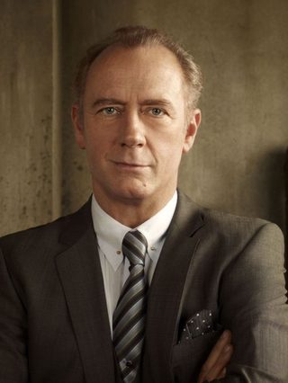 Xander Berkeley, photo 1 of 3