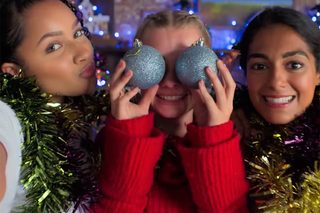 Free Rein: The Twelve Neighs of Christmas still 3