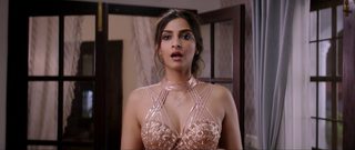 Veere Di Wedding still 7