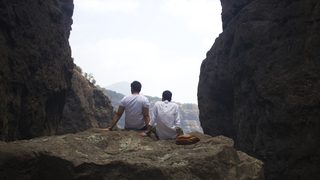 Loev still 4