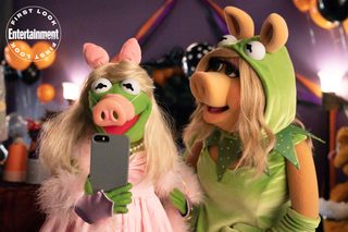 Muppets Haunted Mansion still 3