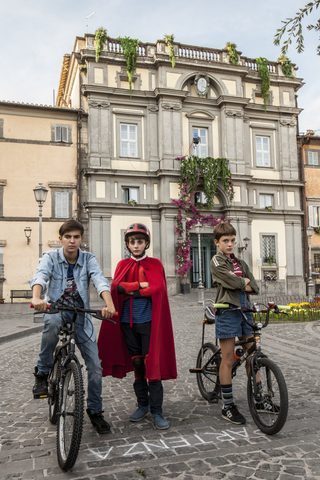 Glassboy still 7