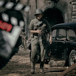 Lee still 2