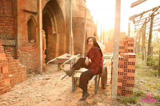 Furie still 7